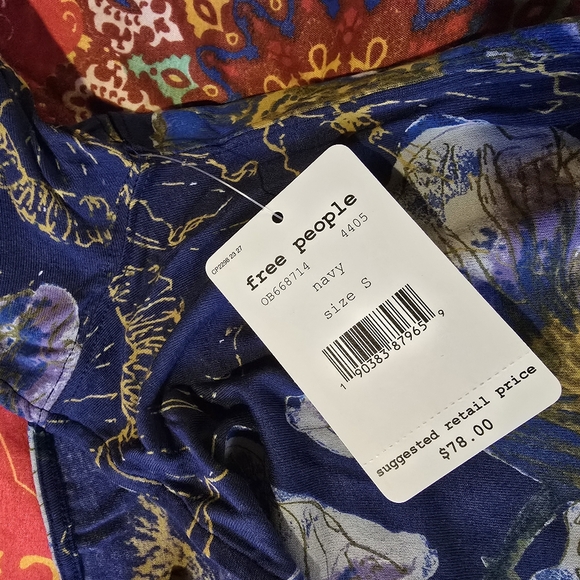 We The Free Birds of Paradise top - Picture 7 of 7